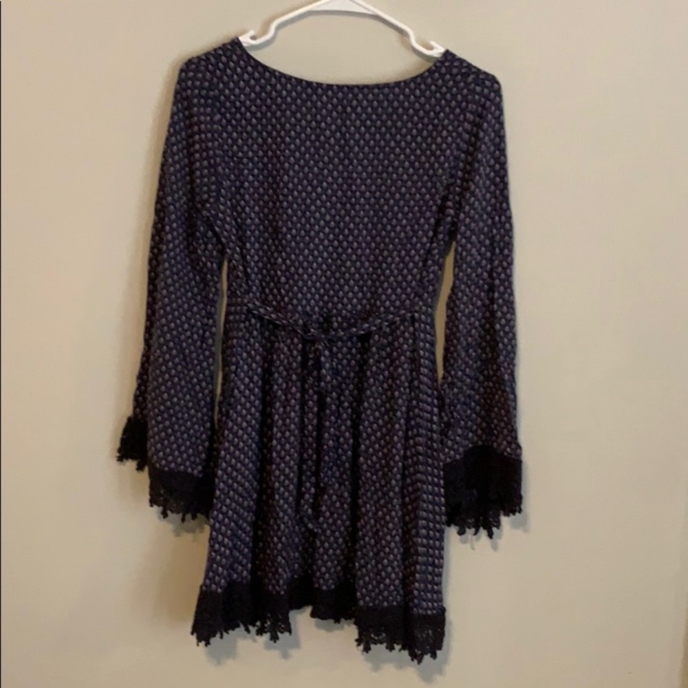 Dress - Picture 2 of 4